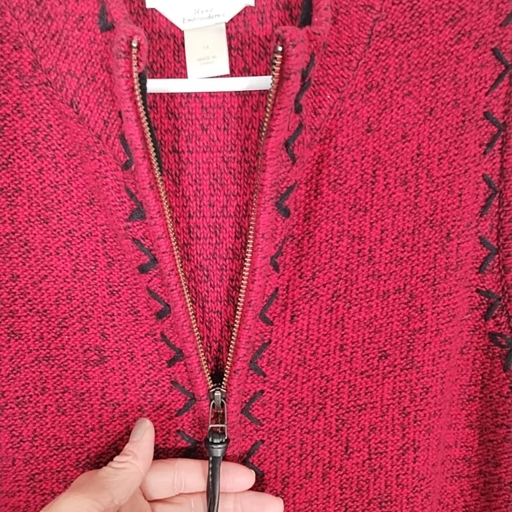 CJ Banks Ramie Knit Sweater Vest 1X  Red/Black Hand Embroidered Full Zip
